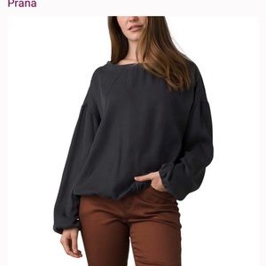 NWT PrAna Lavender Bay Top in color Coal Womens Size XS Cinched Waste Blouse